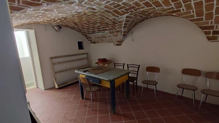 Image No.9-1 Bed House for sale