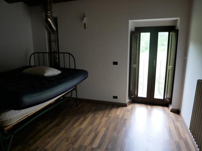 Image No.21-Maison de campagne de 2 chambres à vendre à Caramanico Terme