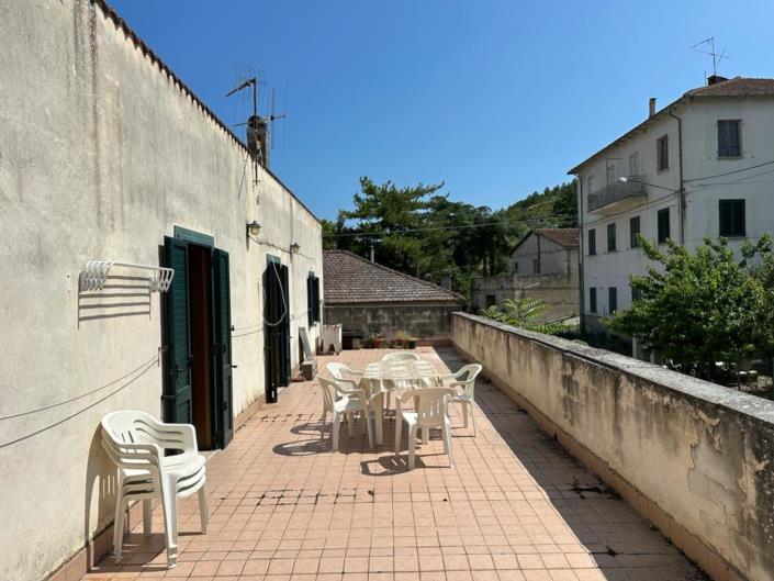 Image No.3-3 Bed House for sale