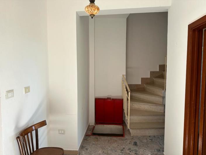 Image No.14-4 Bed Property for sale