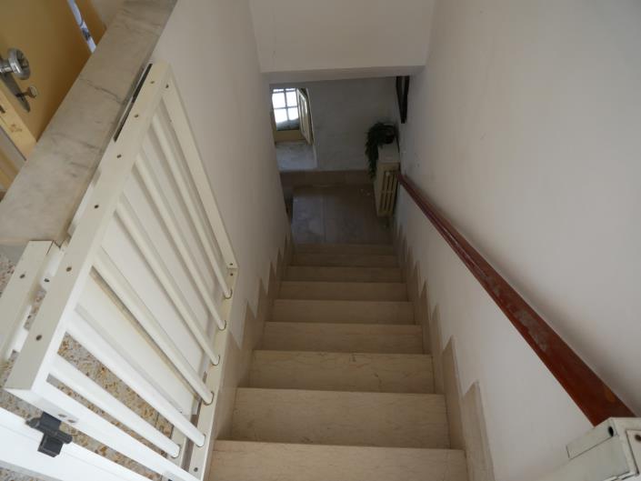 Image No.11-2 Bed Property for sale