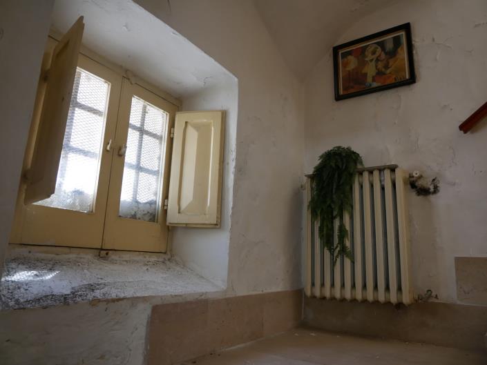 Image No.9-2 Bed Property for sale