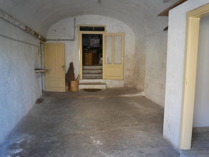 Image No.20-2 Bed Property for sale