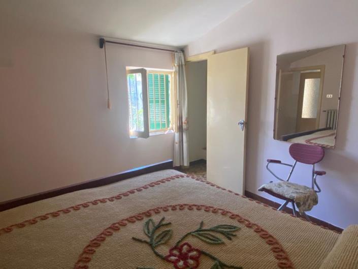 Image No.14-2 Bed Property for sale