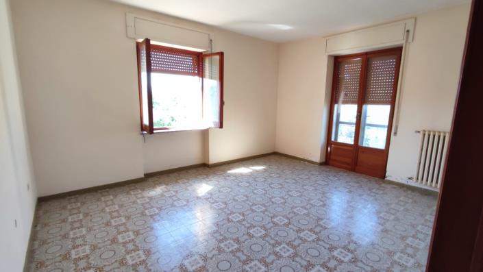 Image No.15-8 Bed Country Property for sale