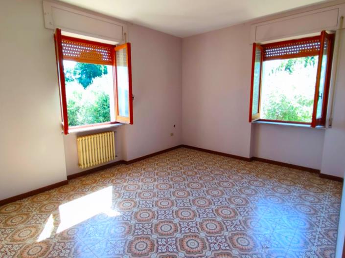 Image No.20-8 Bed Country Property for sale