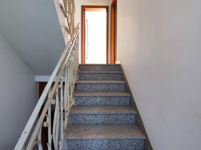 Image No.10-8 Bed Country Property for sale