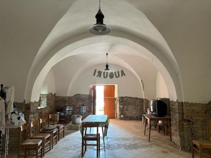 Image No.11-5 Bed Property for sale