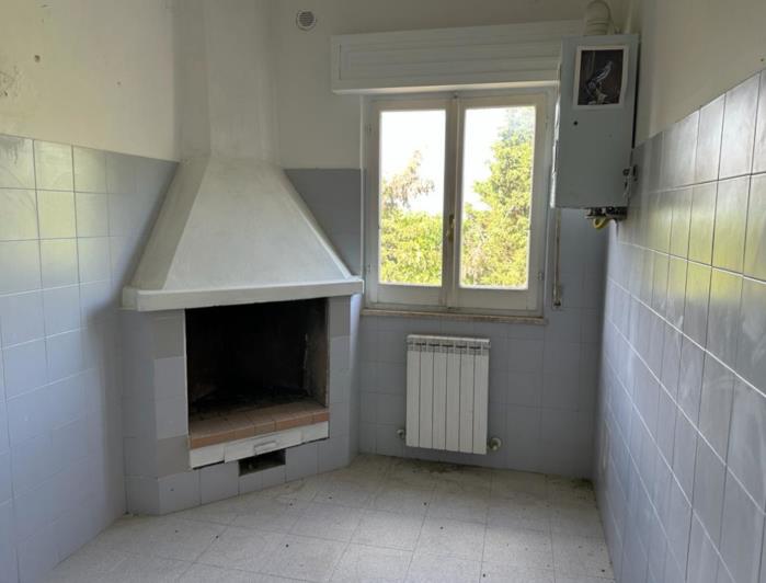 Image No.16-5 Bed Property for sale