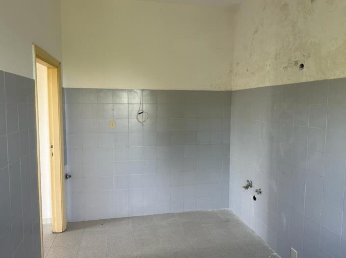 Image No.17-5 Bed Property for sale