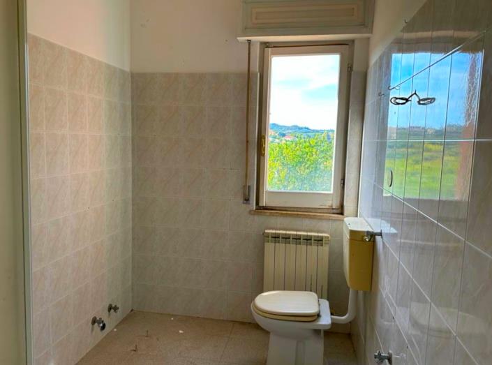 Image No.25-5 Bed Property for sale