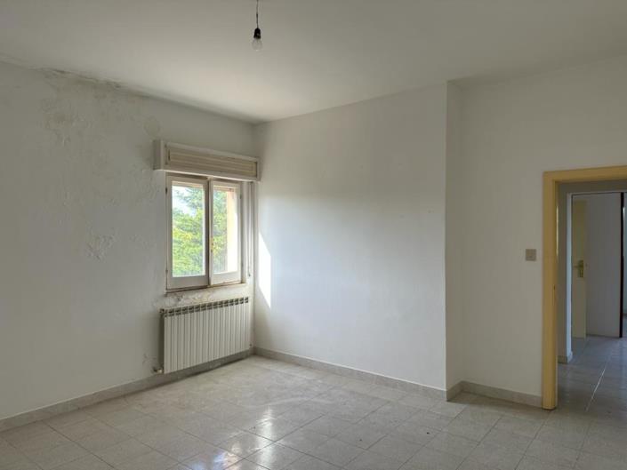 Image No.23-5 Bed Property for sale