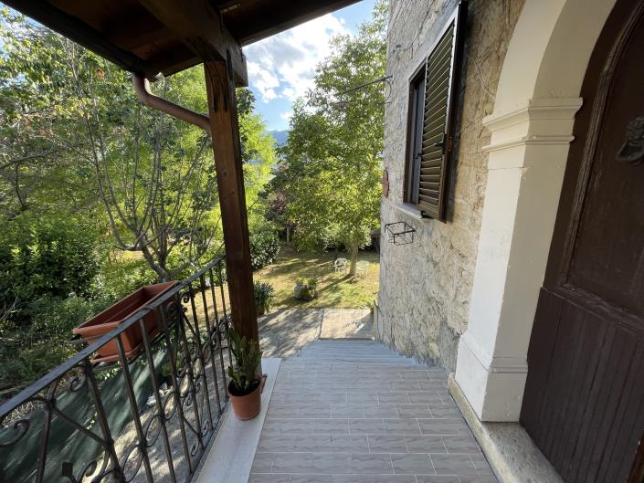 Image No.9-3 Bed House for sale