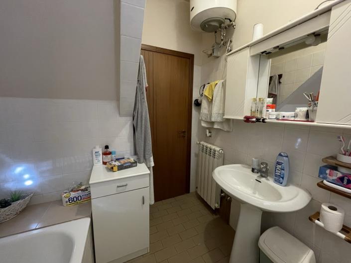 Image No.17-3 Bed House for sale