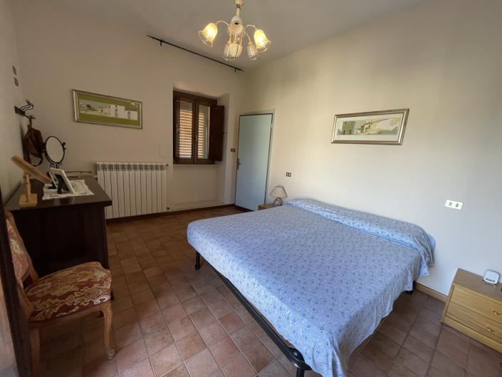 Image No.21-3 Bed House for sale