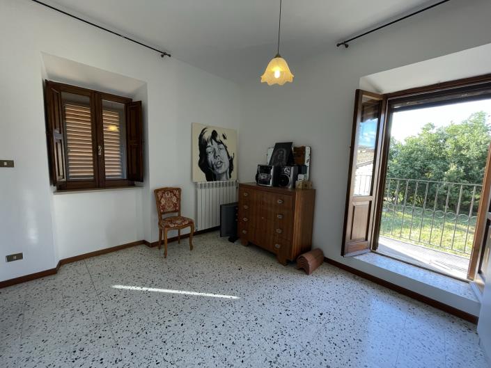 Image No.24-3 Bed House for sale