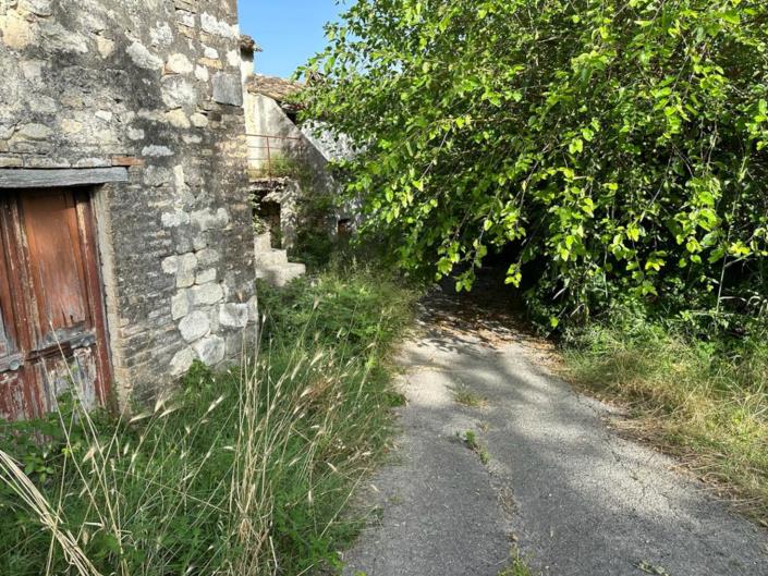 Image No.8-Farmhouse for sale