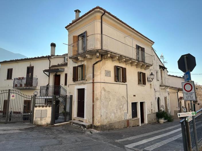 Image No.1-1 Bed House for sale