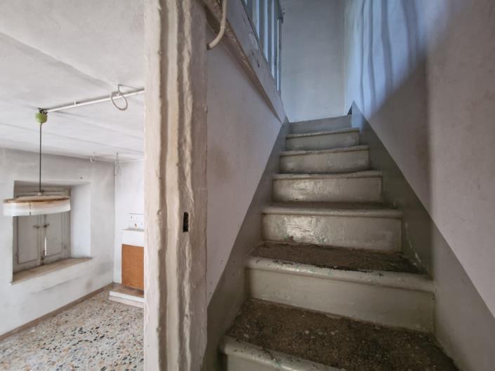 Image No.11-1 Bed House for sale