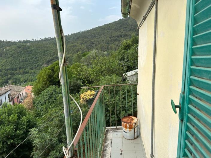 Image No.13-1 Bed House for sale