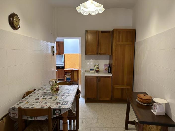 Image No.10-2 Bed House for sale