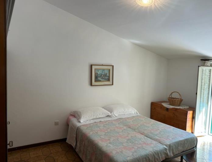 Image No.19-2 Bed House for sale