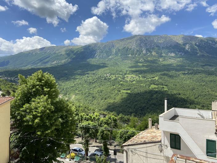 Image No.26-2 Bed House for sale