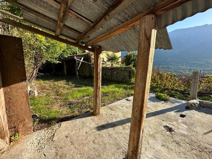 Image No.5-2 Bed House for sale