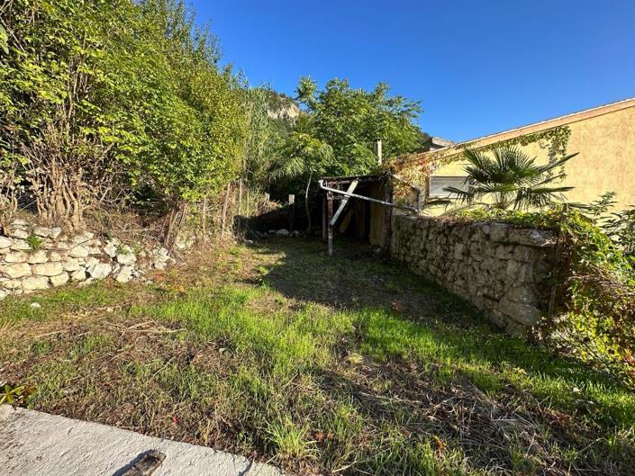 Image No.6-2 Bed House for sale