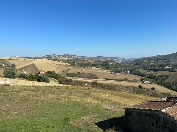 Image No.6-3 Bed Country House for sale