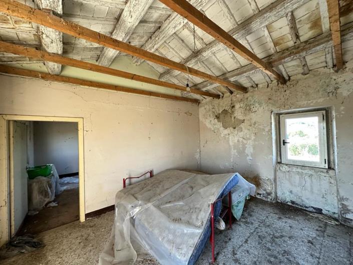 Image No.9-3 Bed Country House for sale