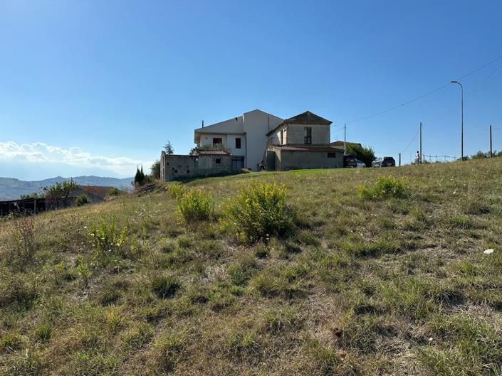 Image No.20-3 Bed Country House for sale