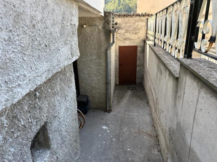 Image No.17-2 Bed Apartment for sale