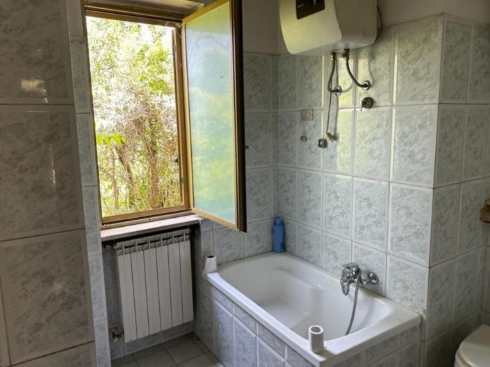 Image No.16-2 Bed House for sale