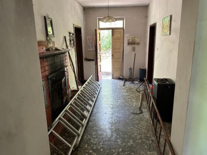 Image No.14-2 Bed House for sale