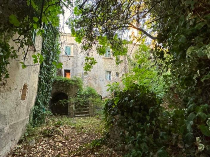 Image No.30-Propriété de 4 chambres à vendre à Nocciano