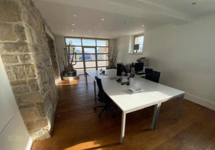 Image No.18-8 Bed Villa / Detached for sale