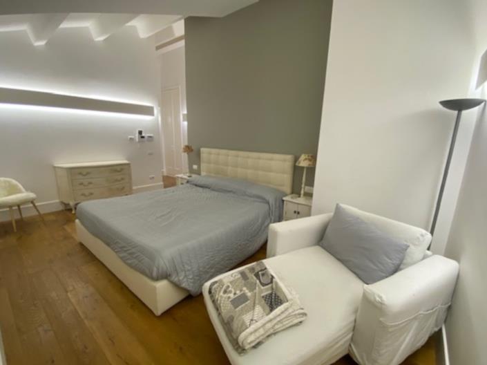 Image No.23-8 Bed Villa / Detached for sale