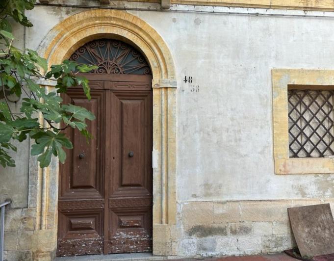 Image No.8-3 Bed House for sale