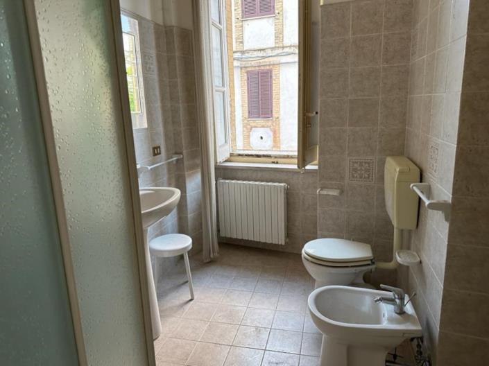 Image No.22-3 Bed House for sale