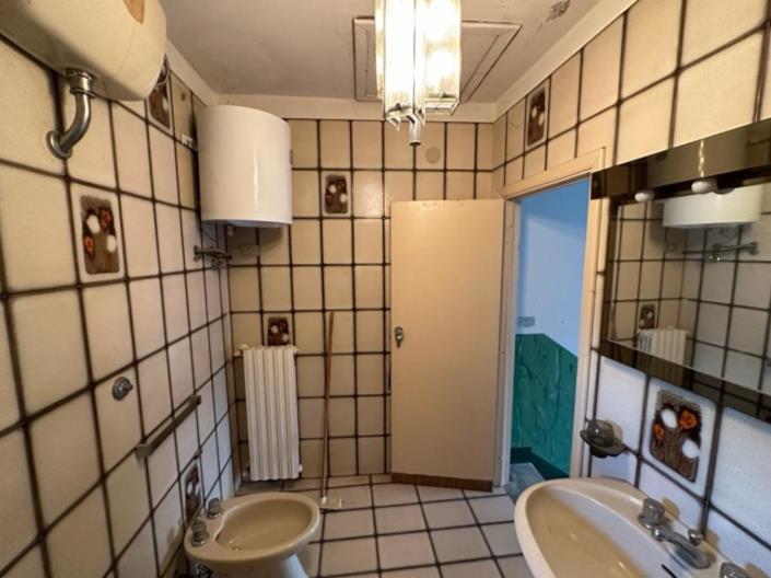 Image No.23-3 Bed House for sale