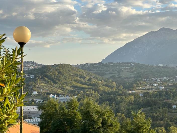 Image No.5-3 Bed House for sale