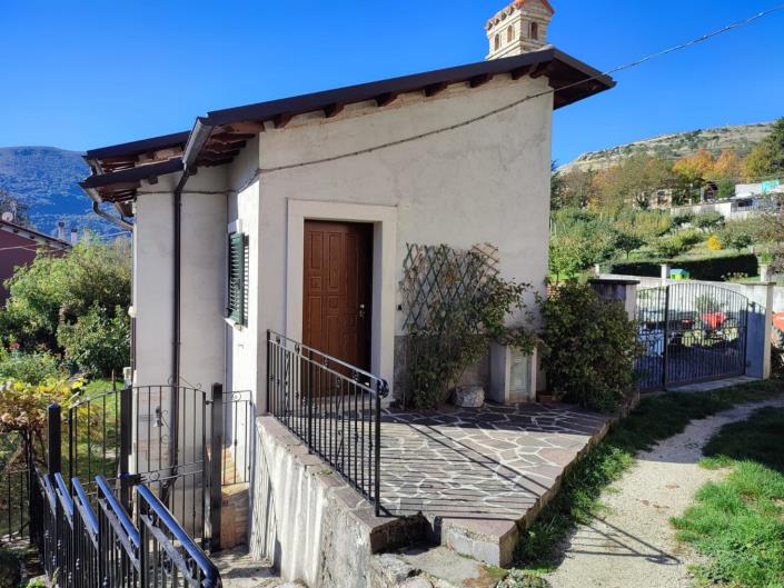 Image No.2-Maison / Villa de 2 chambres à vendre à Ortona dei Marsi