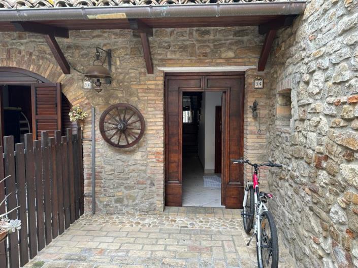 Image No.5-4 Bed House for sale