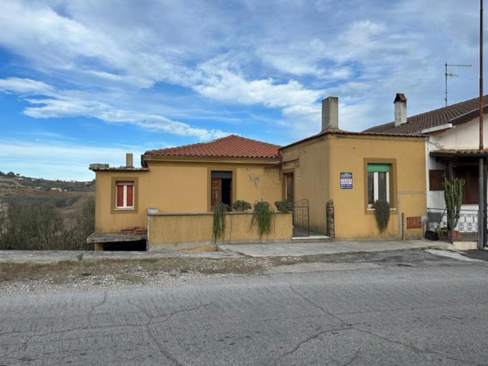 Image No.1-Maison de 1 chambre à vendre à Atri