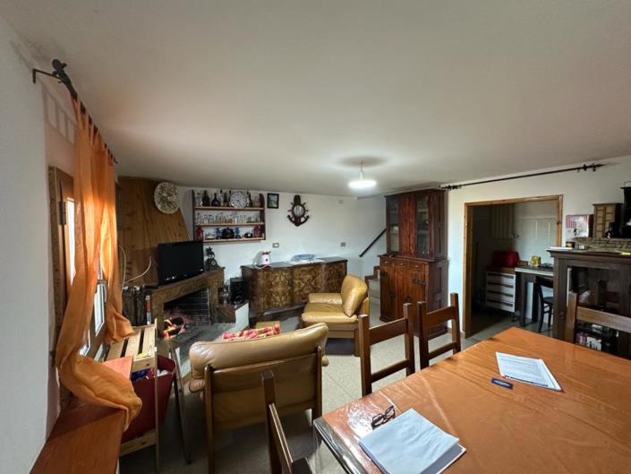 Image No.18-1 Bed Townhouse for sale