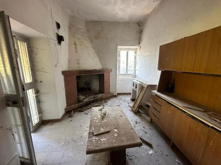 Image No.16-3 Bed Cottage for sale