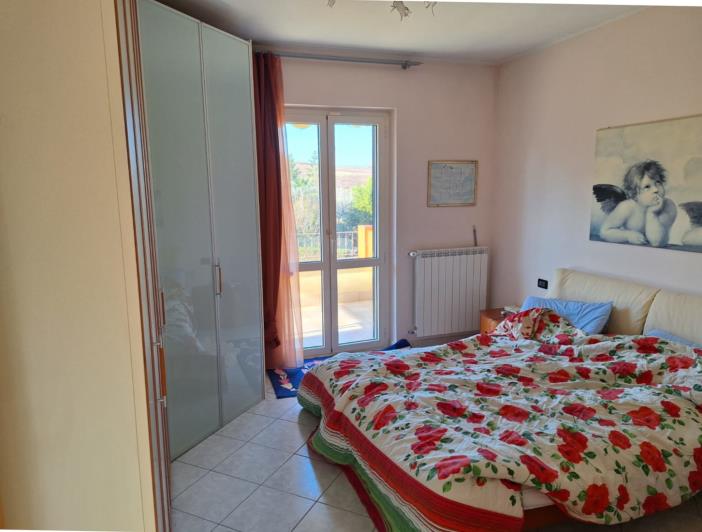 Image No.20-4 Bed House/Villa for sale