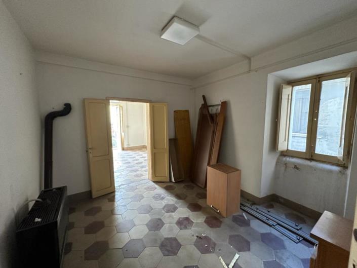 Image No.23-2 Bed Apartment for sale