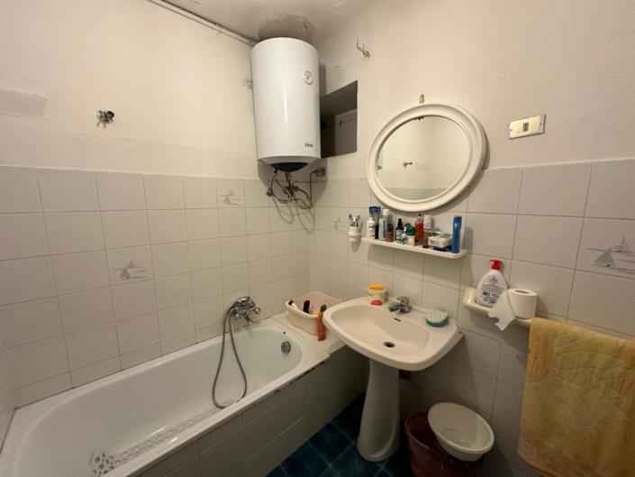 Image No.24-2 Bed Apartment for sale